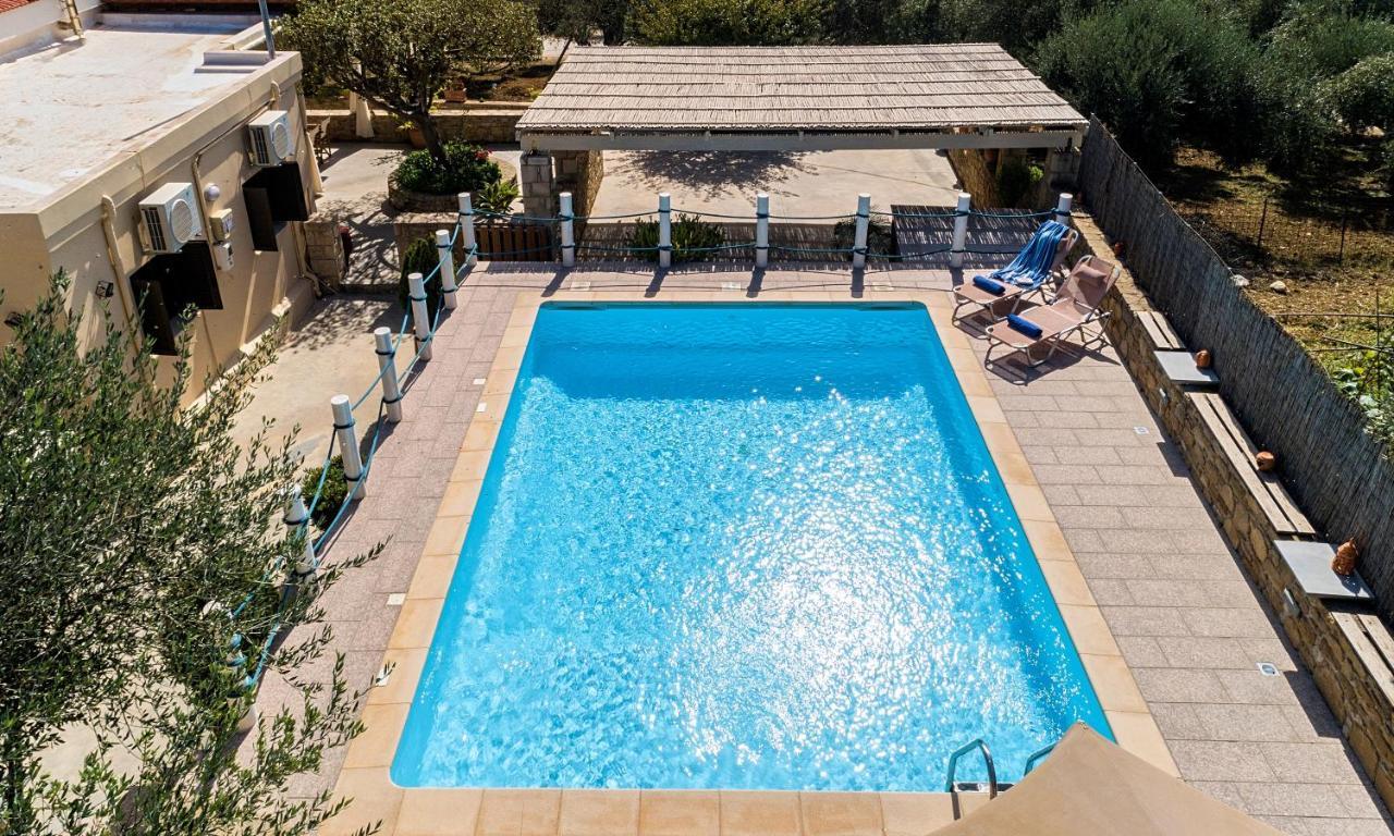 Cretan Kera Villa Heated Pool 外观 照片